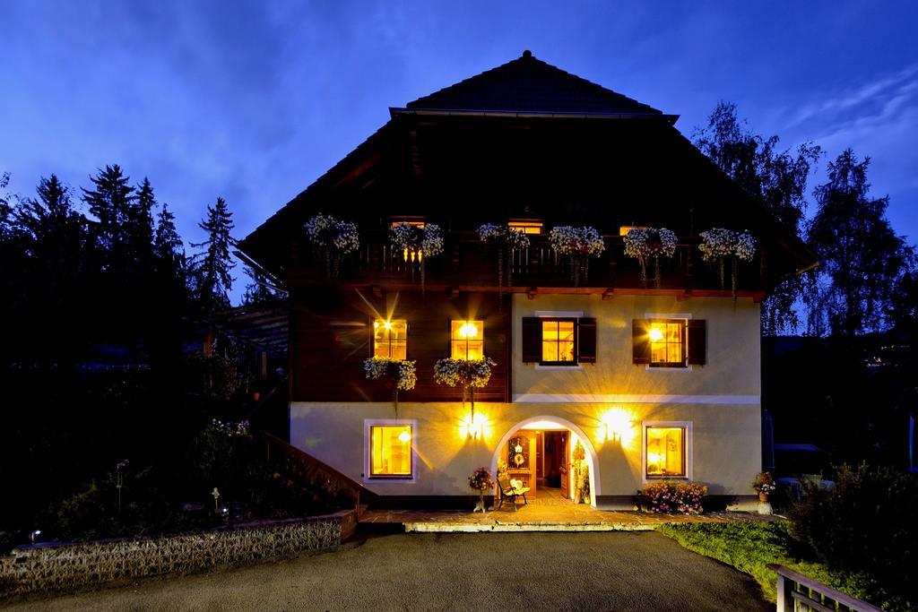 Gaestehaus Biobauernhof Mandl มูเรา ภายนอก รูปภาพ